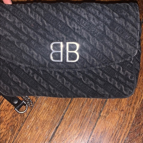 COPY - Balenciaga chain shoulder bag . - Picture 7 of 7